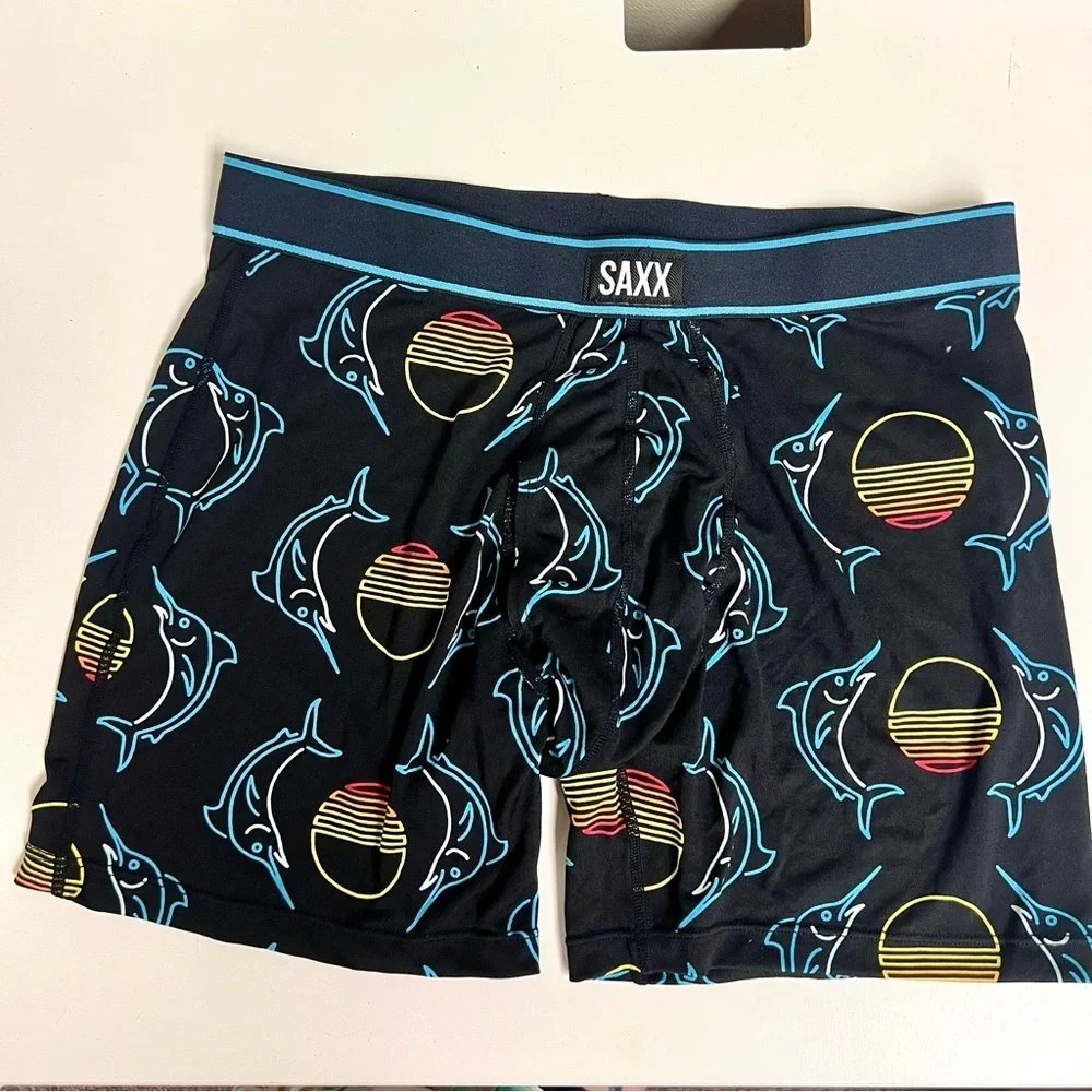 SAXX Men's Daytripper Boxer Briefs Sunset Crest print Dolphins novelty size M